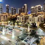 Cosy & Spacious 2 Bedroom L Magical Boulevard View L By Burj & Dubai Mall I Pool I Gym I Family Friendly