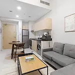 Phineek Vacation Home Luxury One Bedroom Apartment In Damac Hills 2
