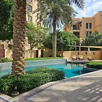Palace Downtown Apartment
