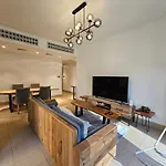 Palace Downtown Apartment