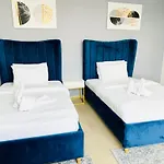 Amwaj Suites , 2 Bedroom - Jbr Walk, Direct Beach Access