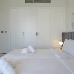 Astonishing 2 Bedroom Apt Full Burj Khalifa View