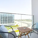 Easygo - Azizi Riviera 9 Bright Studio