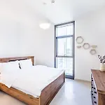 Stylish 2 Bedrooms Apt Across Dubai Opera