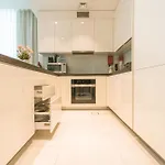 Amazing 1 Bedroom Lake View With Balcony Dubai