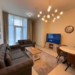 Luxury Apartment 3 Beds Marina View