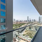 Chic & Modern Retreat In The Heart Of Jvc / Designer Choice / Sunset Views / Large Corner Balcony / New Building / 4 People