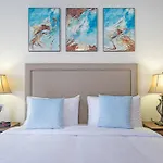 First Class 2Br Oldtown Complex In Downtown