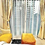 Elegant Marina View Studio King Bed