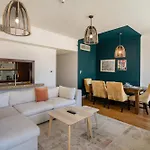 Chic 2Br Apartment, Prime Location Near Dubai Mall - Allsopp&Allsopp