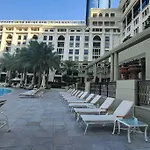 Palazzo Versace - Blue Ocean Holiday Homes