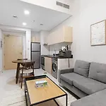 Phineek Vacation Home Luxury One Bedroom Apartment In Damac Hills 2