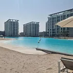 Elite Lux Holiday Homes - Lagoon View 1 Bedroom Luxury Oasis In Mbr Dubai