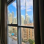 Luxury Downtown Apartment With Burj Khalifa View