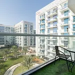 Nasma Luxury Stays - Sleek City Haven 1Br In Dubai\'S Glitz Residence 3