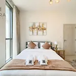 Mira Holiday Homes - Serviced 1 Bedroom In Midtown