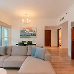 Stylish Waterfront 2 Bed In Dubai Marina