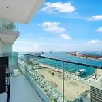 Fam Living - Beachfront Getaway In Emaar Beachfront - Private Beach Access And Luxury Amenities