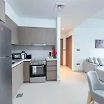 Luxurious 1B With Breathtaking Views Downtown