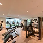 Luxurious 1B With Breathtaking Views Downtown