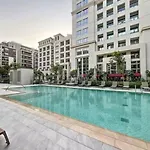 Summer At Creek Beach - Elegant One Bedroom
