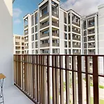 Summer At Creek Beach - Elegant One Bedroom