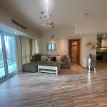 2 Bedroom & 3 Bath Apartment In Dubai Marina - Walking Distance To Jbr!\