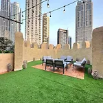 Durrani Homes - Unique Garden Apt At Souk Al Bahar Besides Dubai Mall & Burjkhalifa With Private Jaccuzi