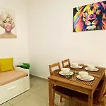 Lovely Dubai Marina Apt - Partial Sea View