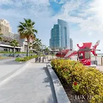 Lux - The Scenic Space Marina View Suite