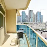 Luxury Escapes - Budget Studio With Balcony, Yacht Bay Marina