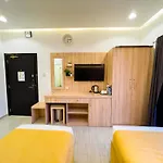 24 Gold Hotel