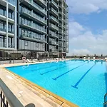 Ultra-Luxury / Dubai Marina & Burj Khalifa View/ High Floor