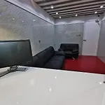 Cloud9 Premium Hostel