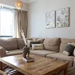 Higuests - Royal 2Br Apt With Balcony Near Burj Khalifa