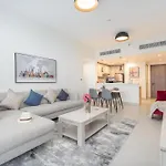 Vogue Al Wasl 1 Residence West 13Th Floor With Large Balcony For View Of Sheikh Zaid Road And One Za\'Abeel Tower And Burj Khalifa, Walkable To Metro With Easy Access To Sheikh Zayed Road & Dubai World Trade Centre