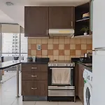 Livin\' Holidays - Stunning 1Br Corner Unit Next To Dmcc Metro