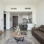 Frank Porter - Majestique Residence 2
