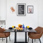 First Class 1Br Modern And Spacious