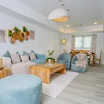 Vibes By Beds And Company - 51St Floor, Full Sea View