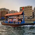 Honeycomb Capsule Hostel Near Burjuman And Sharaf Dg Metro