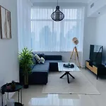 Modern & Cozy With A Beautiful View