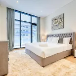 Rh- Downtown Delight, Spacious 01Br Near Dubai Mall & Burj Khalifa, Rp Heights