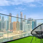 Dubai Skyline Retreat With Burj Khalifa View