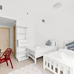 2 Bedroom With Direct Free Beach Access - Al Bateen Towers