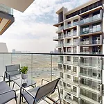 Primestay - 1Br In Binghatti Nova - Jvc