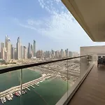 Maison Privee - Exclusive Apt W/ Unmatched Dubai Marina Vistas