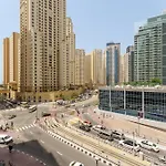 Elevated Living Studio In Sparkle Tower- Suiteable