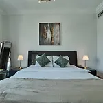Burj Khalifa Partial View Peak Living Luxury 2Br Souk Al-Bahar Beside Dubai Mall-Golden Homes