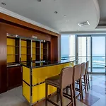 Guestready - Lux Home With Sea View Balcony